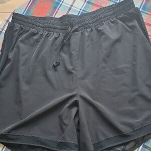 Avenue Athletic Shorts SZ 20
